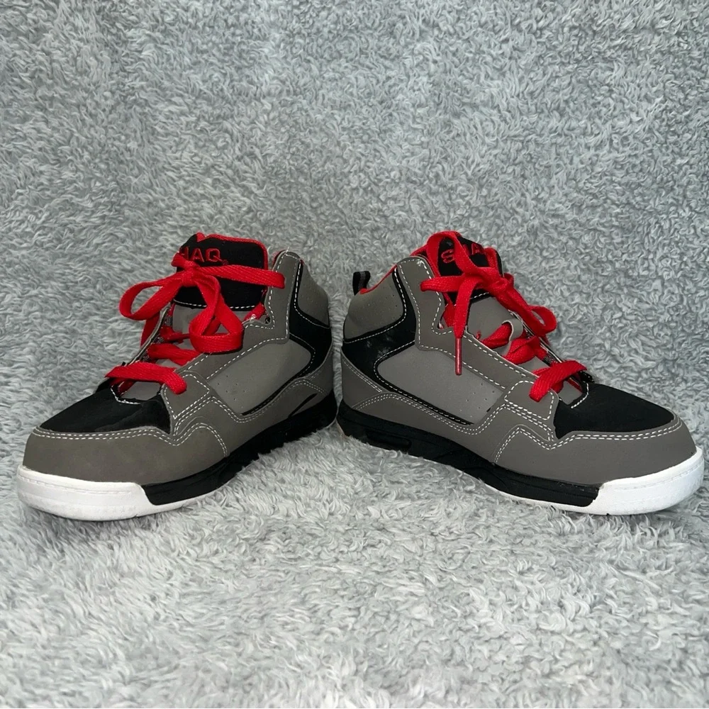 SHAQ Kids High-Top Sneakers - Gray and Red size‎ 4